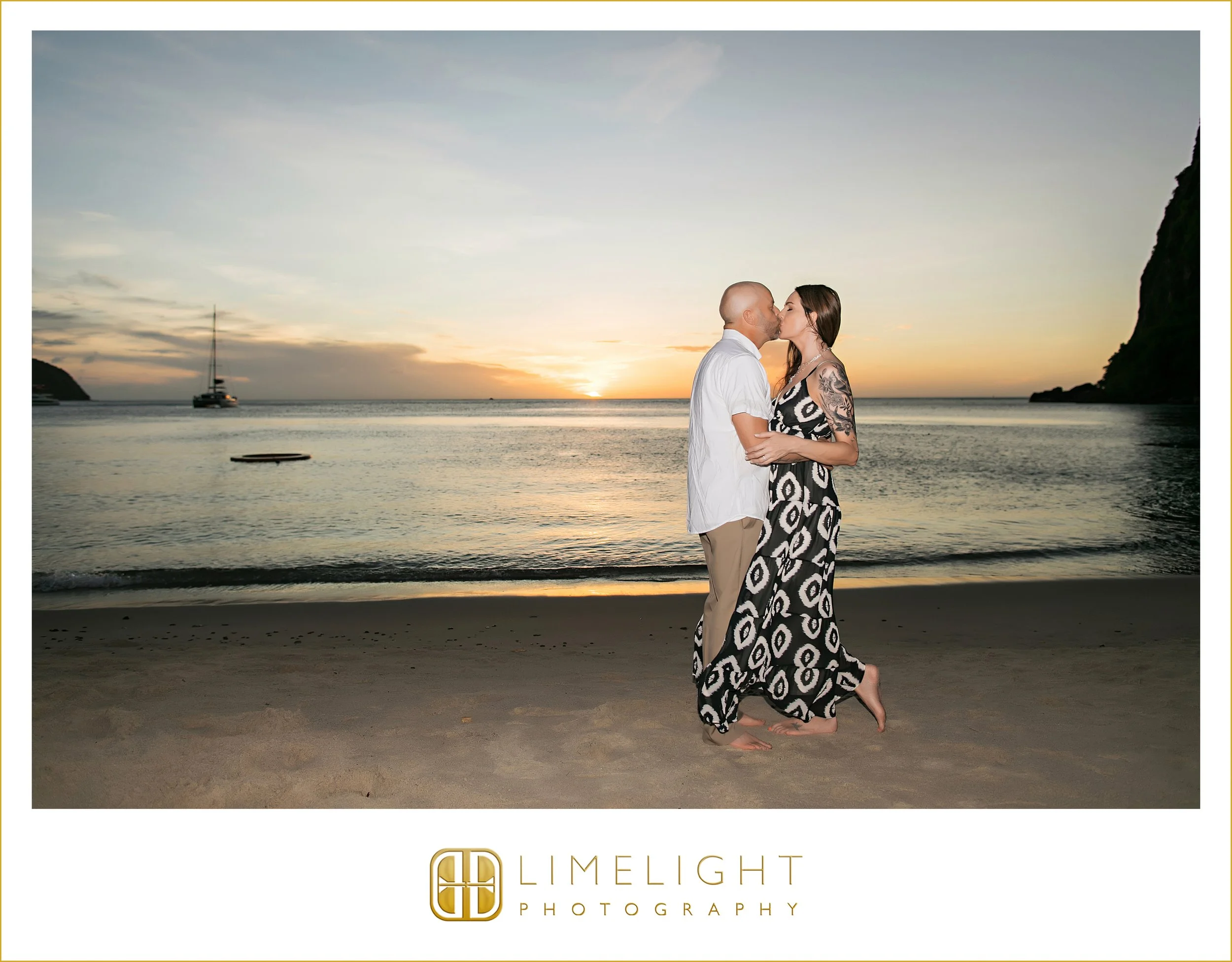 stephanie-brian-suagr-beach-st-lucia-couple-photography20.jpg