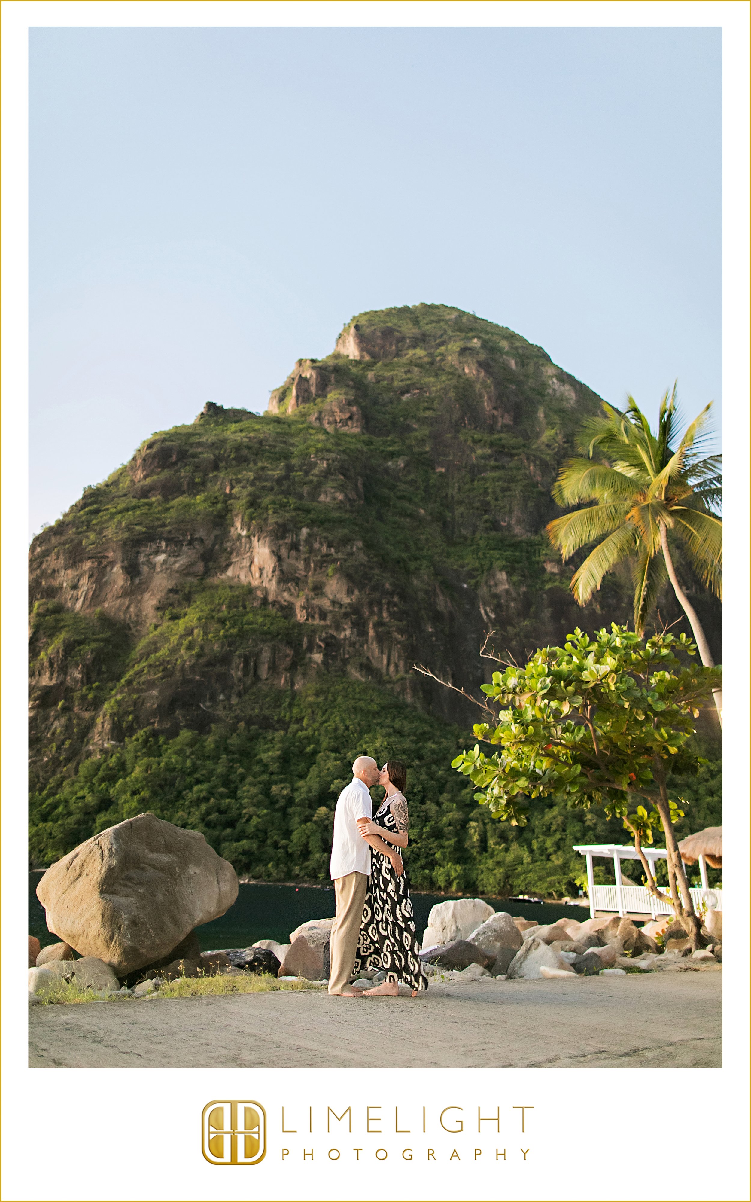 stephanie-brian-suagr-beach-st-lucia-couple-photography23.jpg