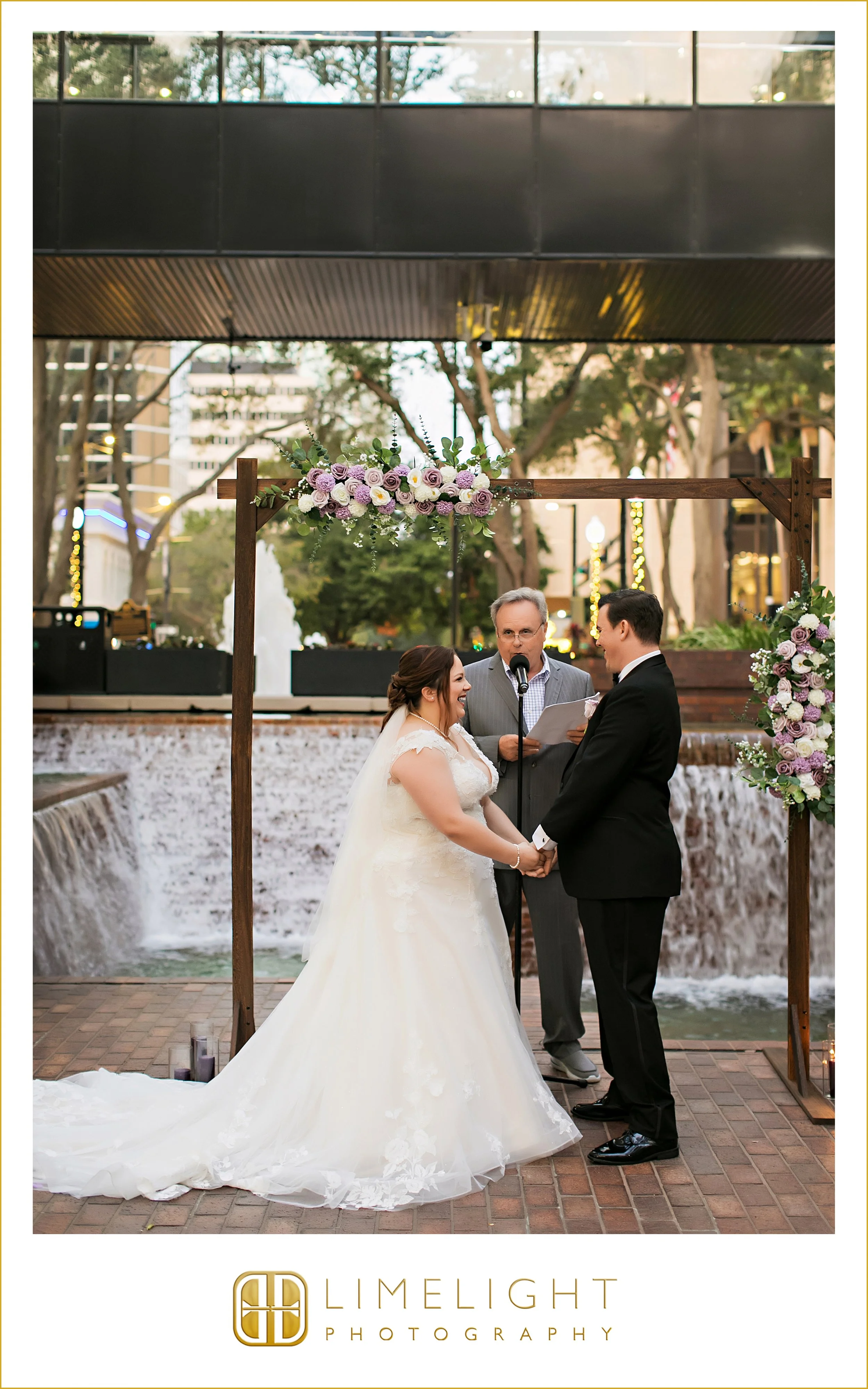 alica-kenneth-downtown-tampa-wedding-photography-hilton-tampa33.jpg