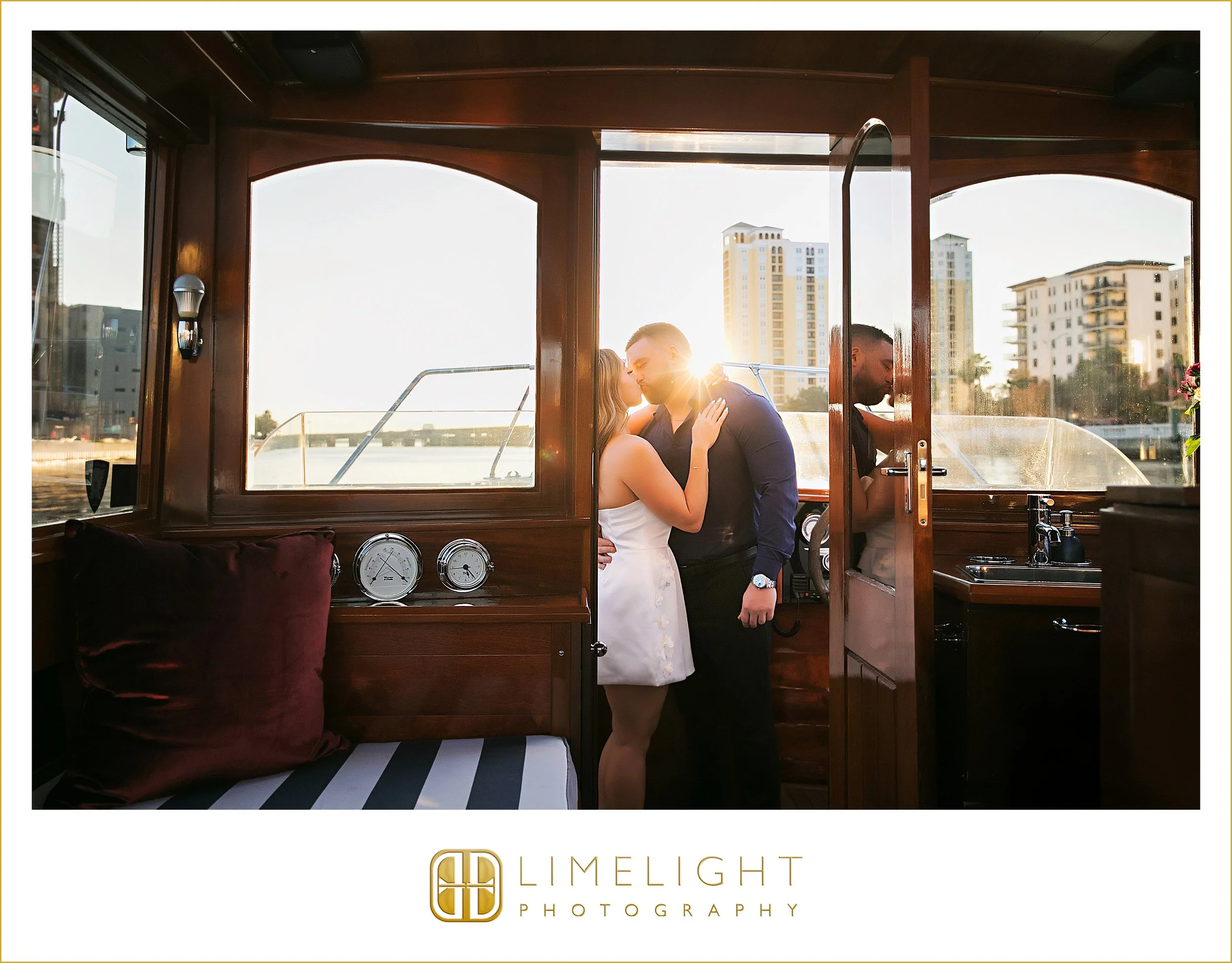 nicole-ryan-tampa-engagement-session-photography-tampa-water-limo22.jpg
