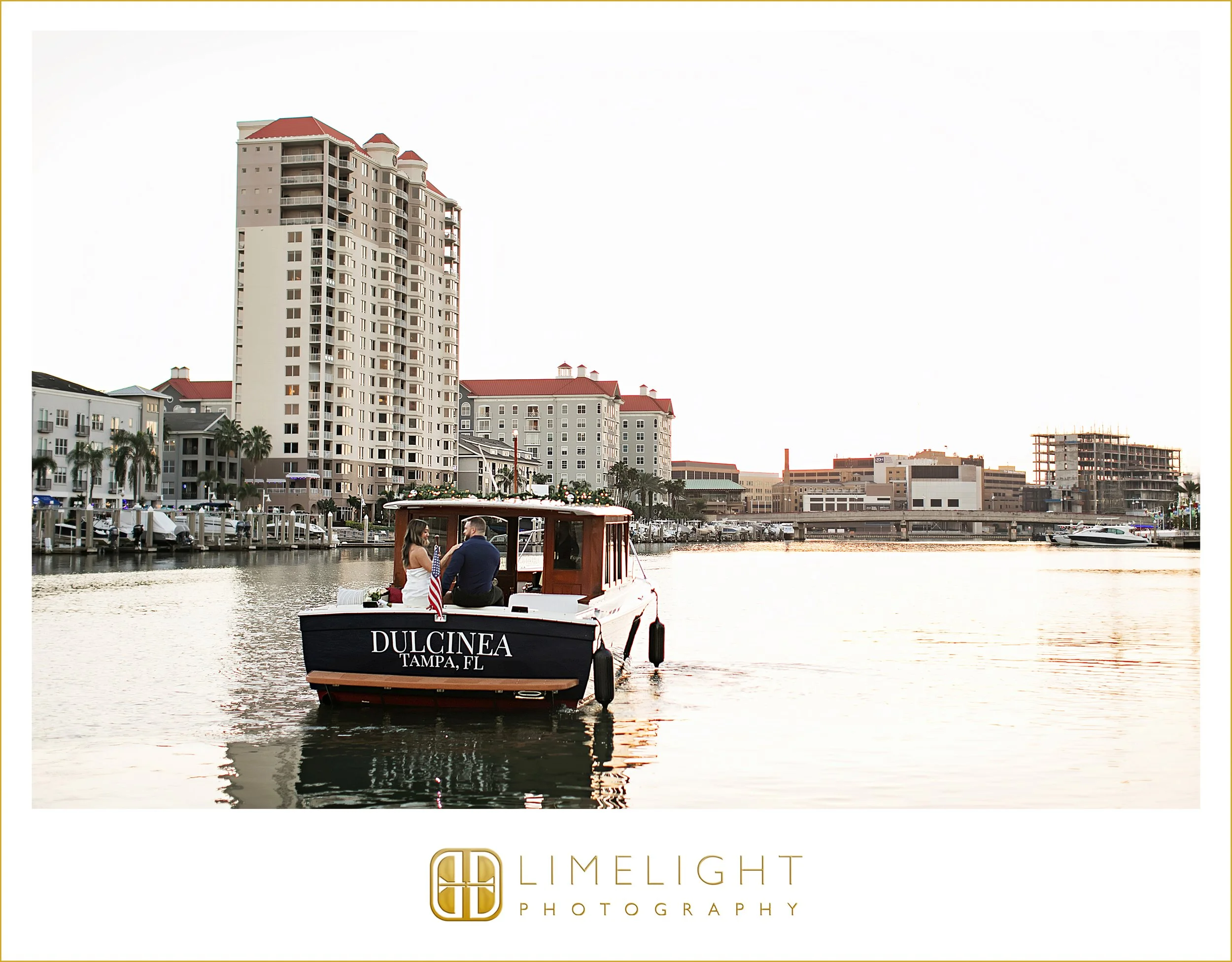 nicole-ryan-tampa-engagement-session-photography-tampa-water-limo27.jpg