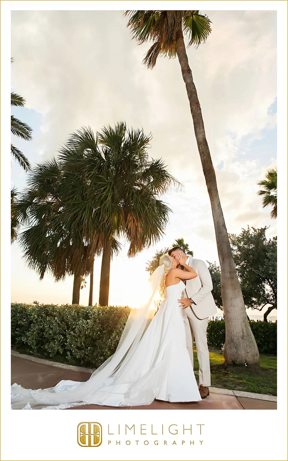 hayley-and-john-wyndham-grand-clearwater-beach-wedding-photography55.jpg
