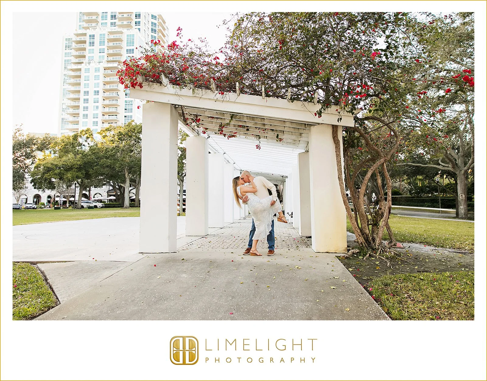 becky-and-steve-st-pete-florida-engagement-photography14.jpg