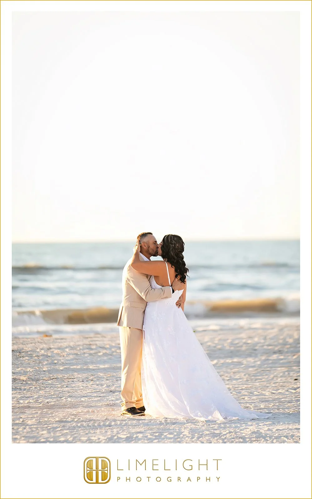 saige-and-scott-hilton-clearwater-beach-florida-wedding-photography51.jpg