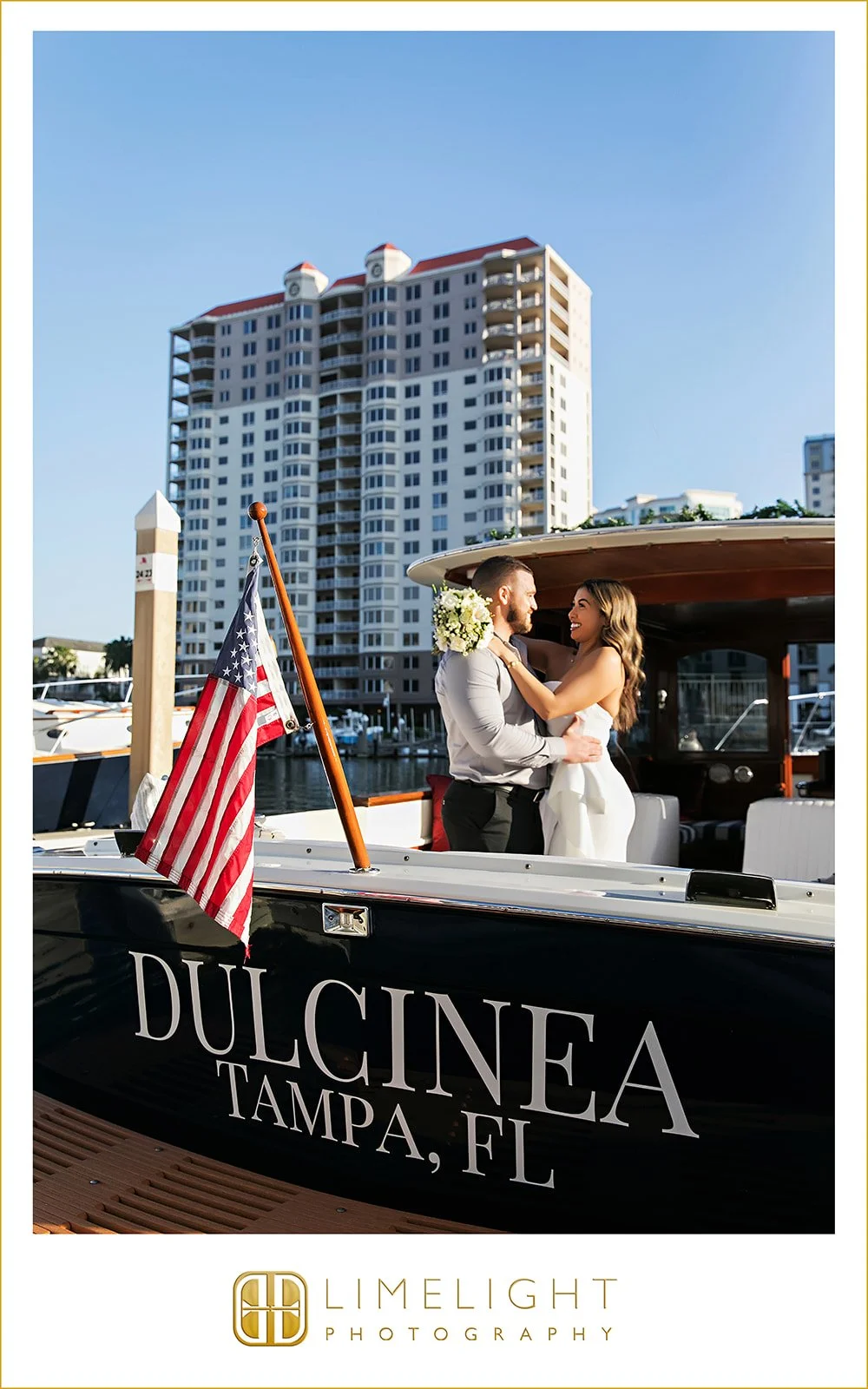 nicole-and-ryan-tampa-water-taxi-florida-engagement-photos8.jpg