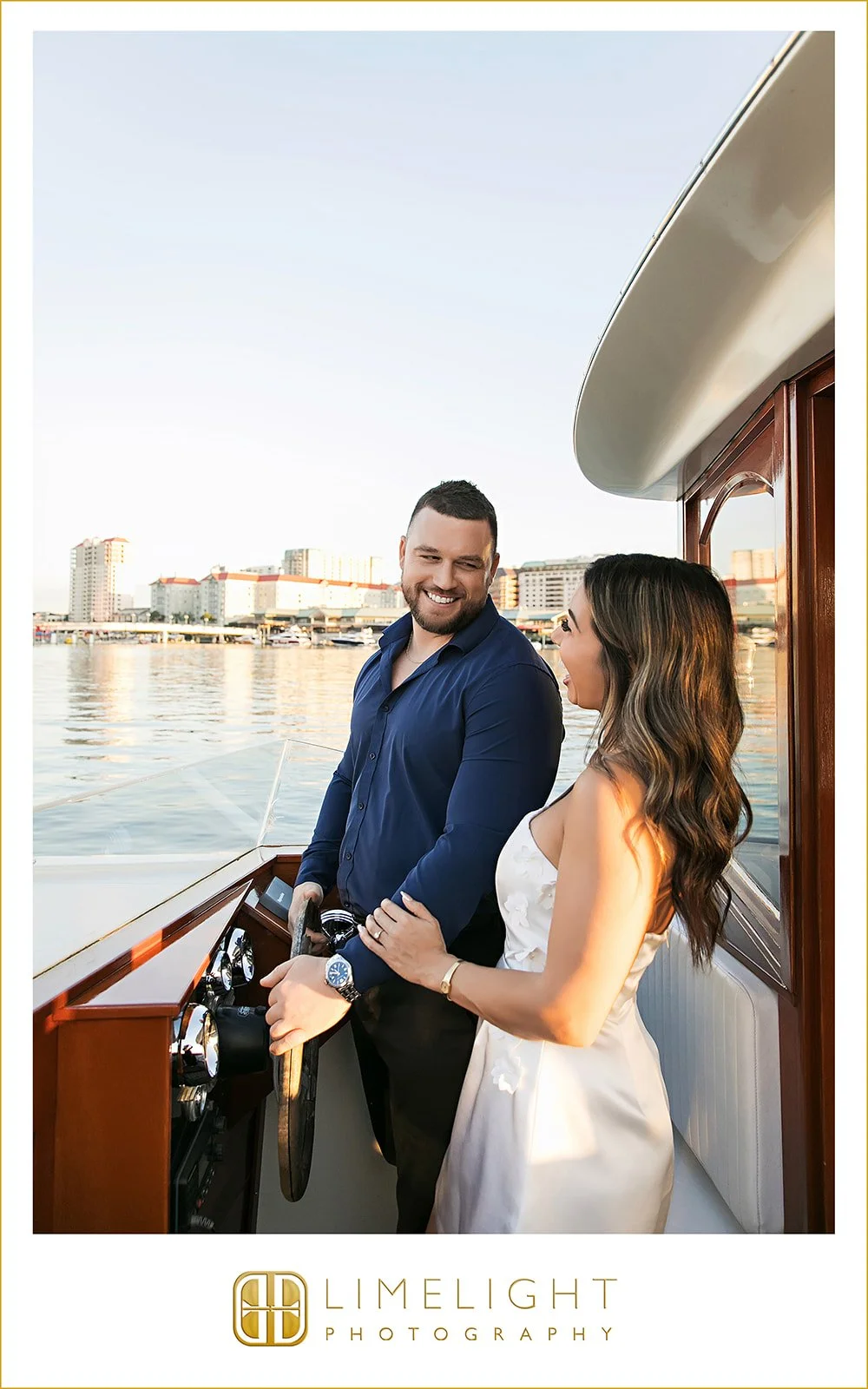 nicole-and-ryan-tampa-water-taxi-florida-engagement-photos21.jpg