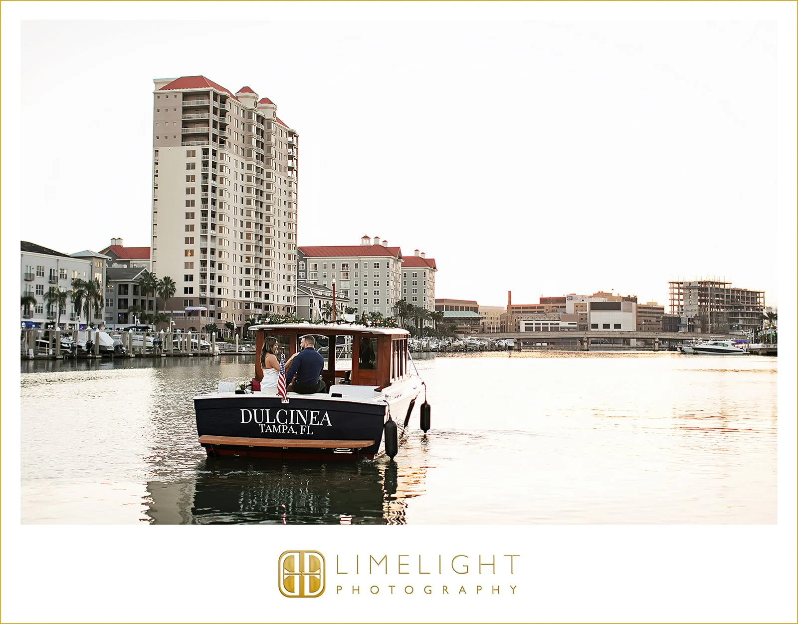 nicole-and-ryan-tampa-water-taxi-florida-engagement-photos27.jpg