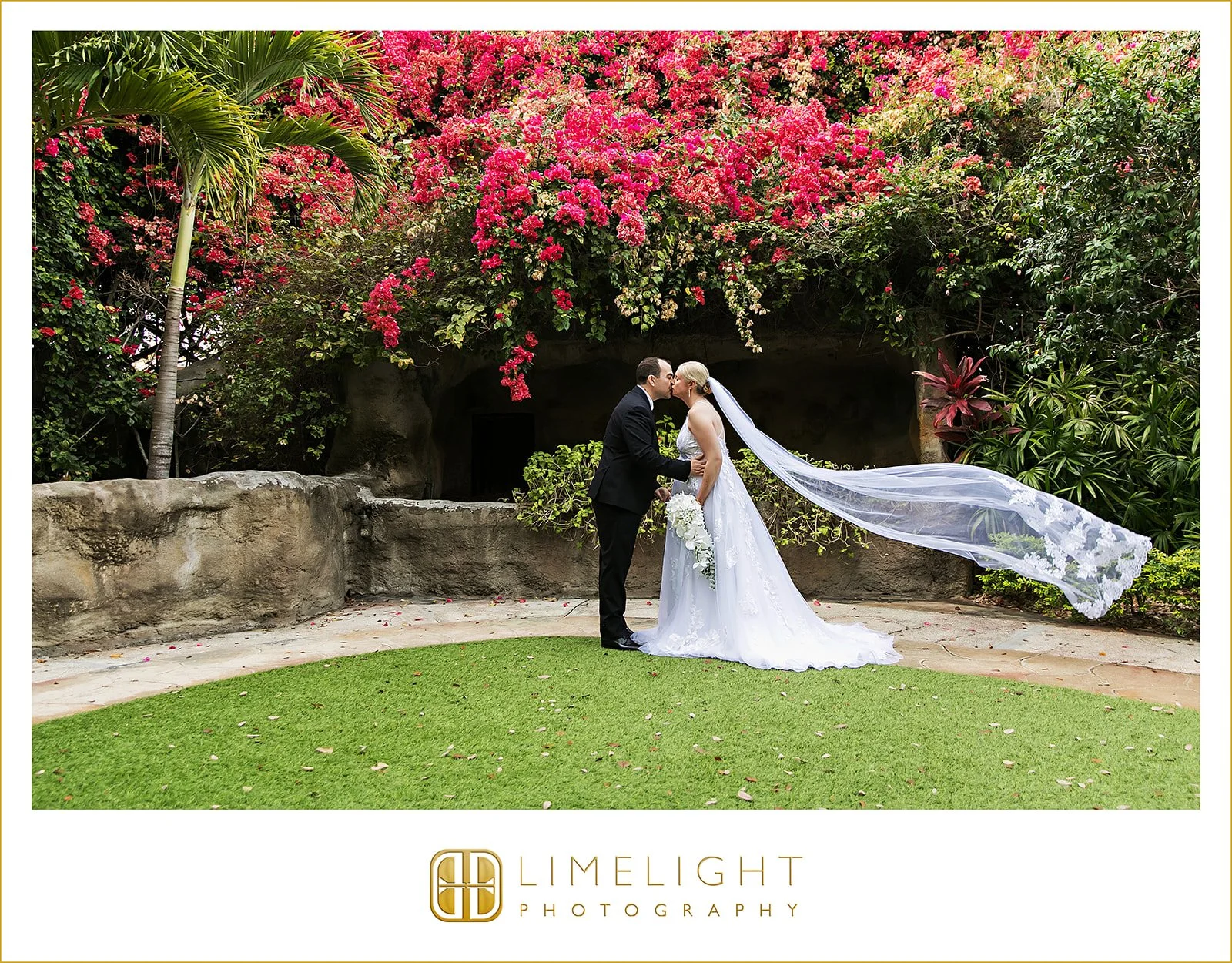 amy-and-derek-sunken-gardens-st-pete-wedding-photography18.jpg