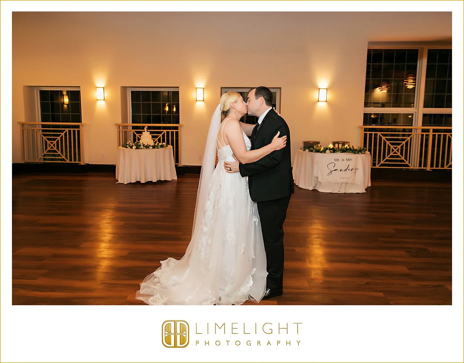 amy-and-derek-sunken-gardens-st-pete-wedding-photography33.jpg