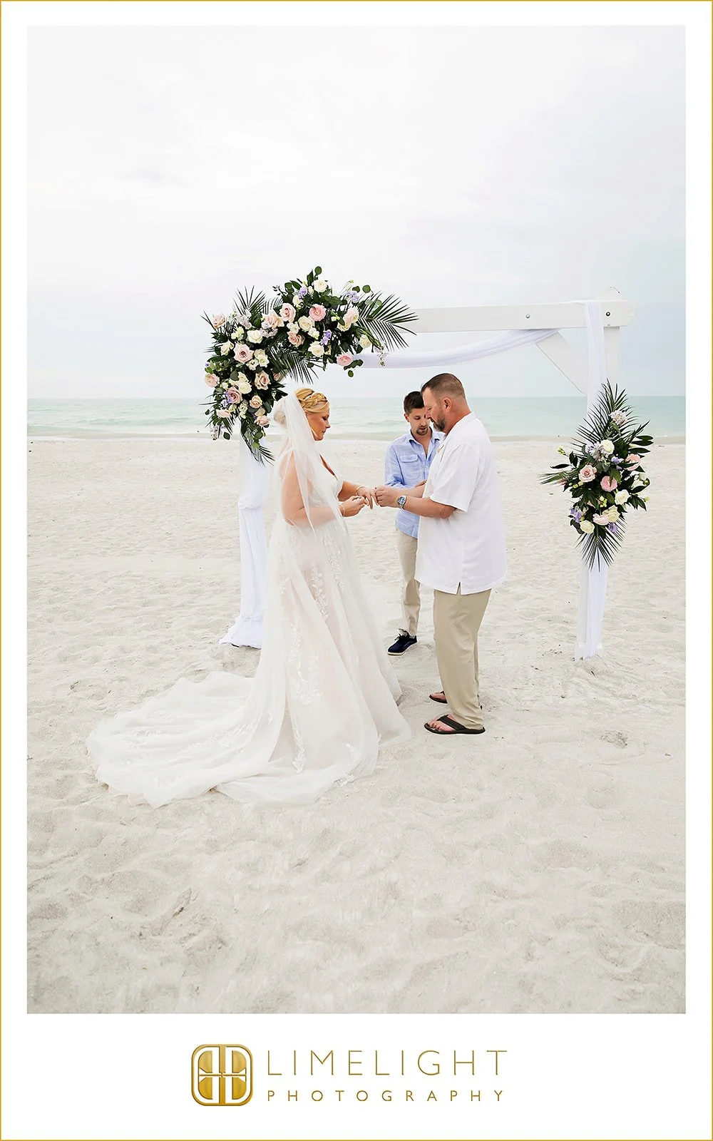 katie-and-tom-longboat-key-florida-wedding-photography33.jpg
