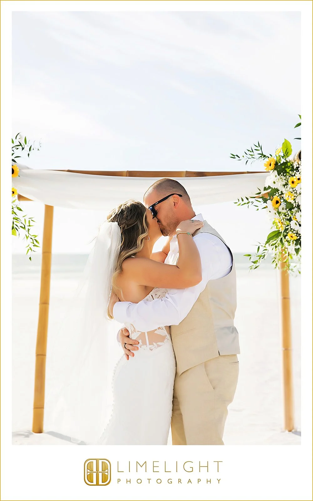 lea-and-adam-clearwater-beach-florida-wedding-photography26.jpg