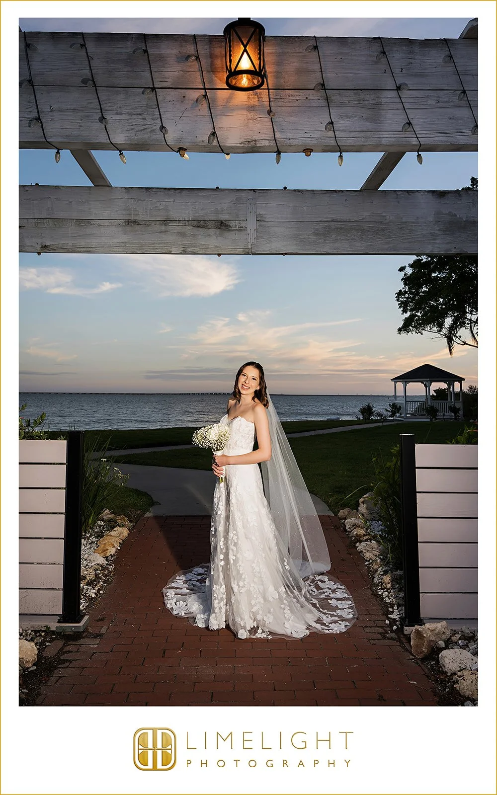 rebecca-tharp-bridal-photography-florida6.jpg