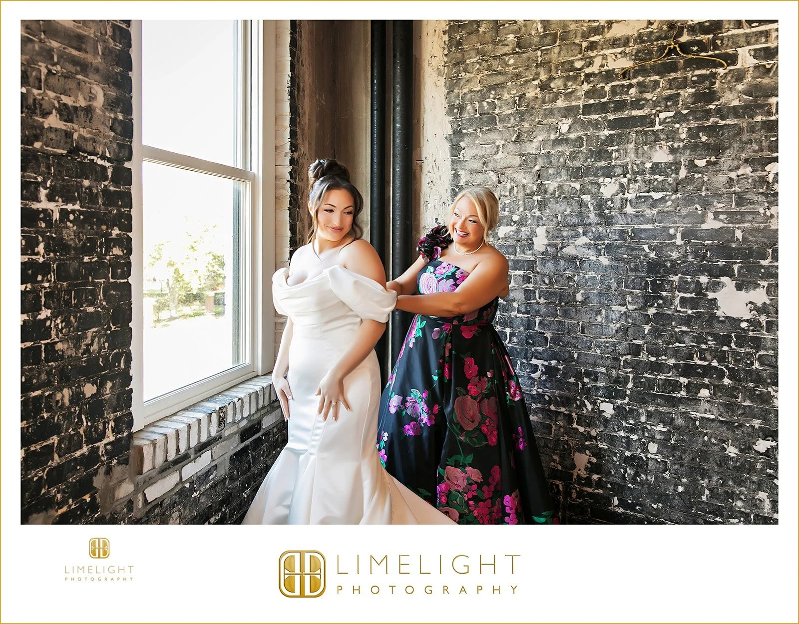olga-and-matt-oxford-exchange-florida-tampa-wedding-photography17.jpg