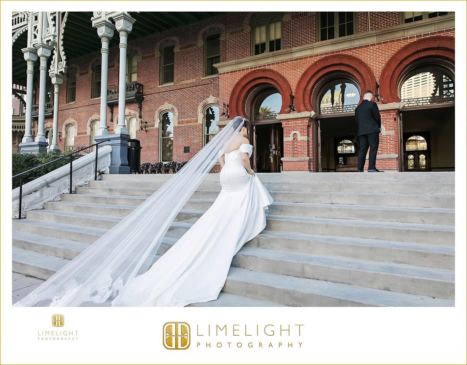 olga-and-matt-oxford-exchange-florida-tampa-wedding-photography27.jpg