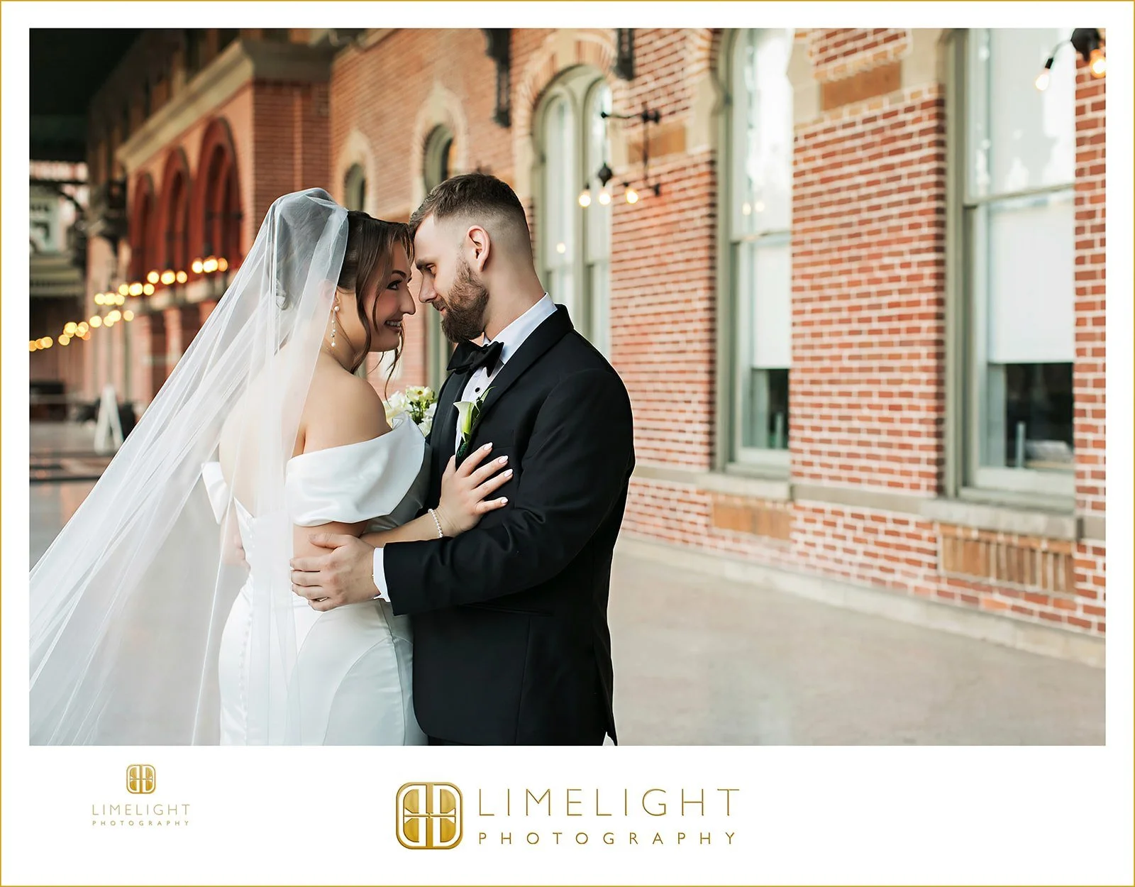 olga-and-matt-oxford-exchange-florida-tampa-wedding-photography36.jpg