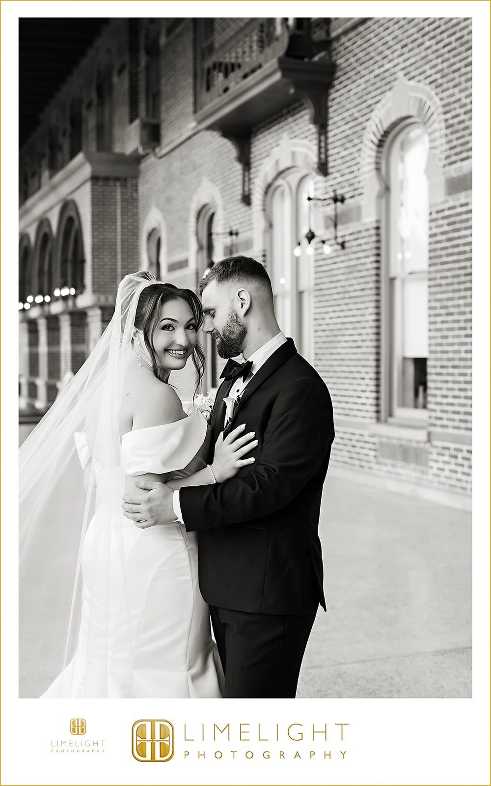olga-and-matt-oxford-exchange-florida-tampa-wedding-photography37.jpg