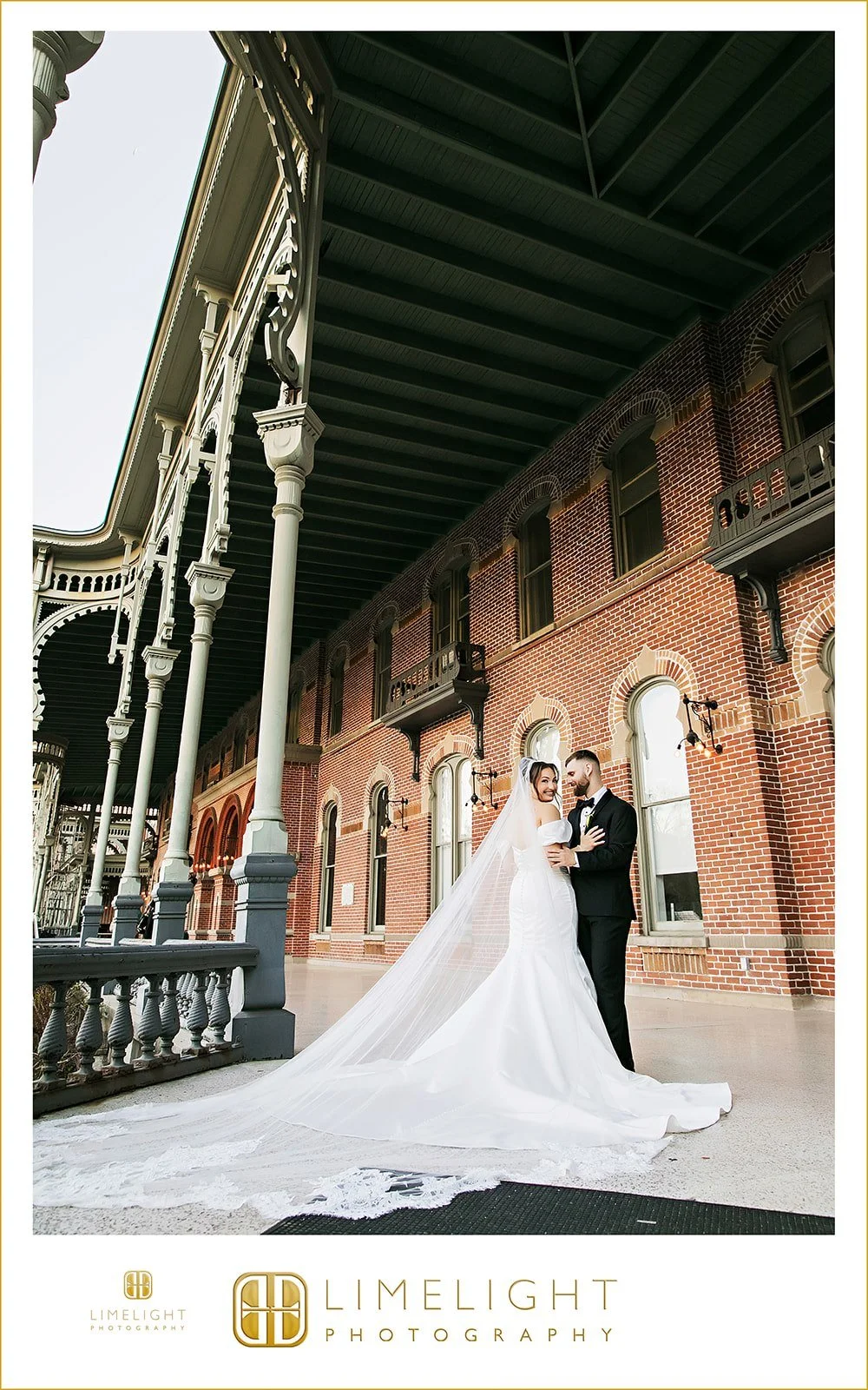 olga-and-matt-oxford-exchange-florida-tampa-wedding-photography38.jpg