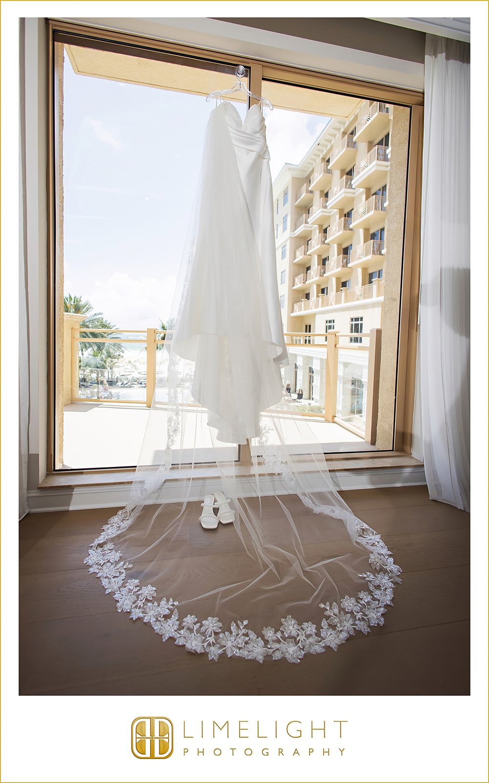 nicole-dan-wedding-photography-sandpearl-resort-clearwater-beach-florida2.jpg