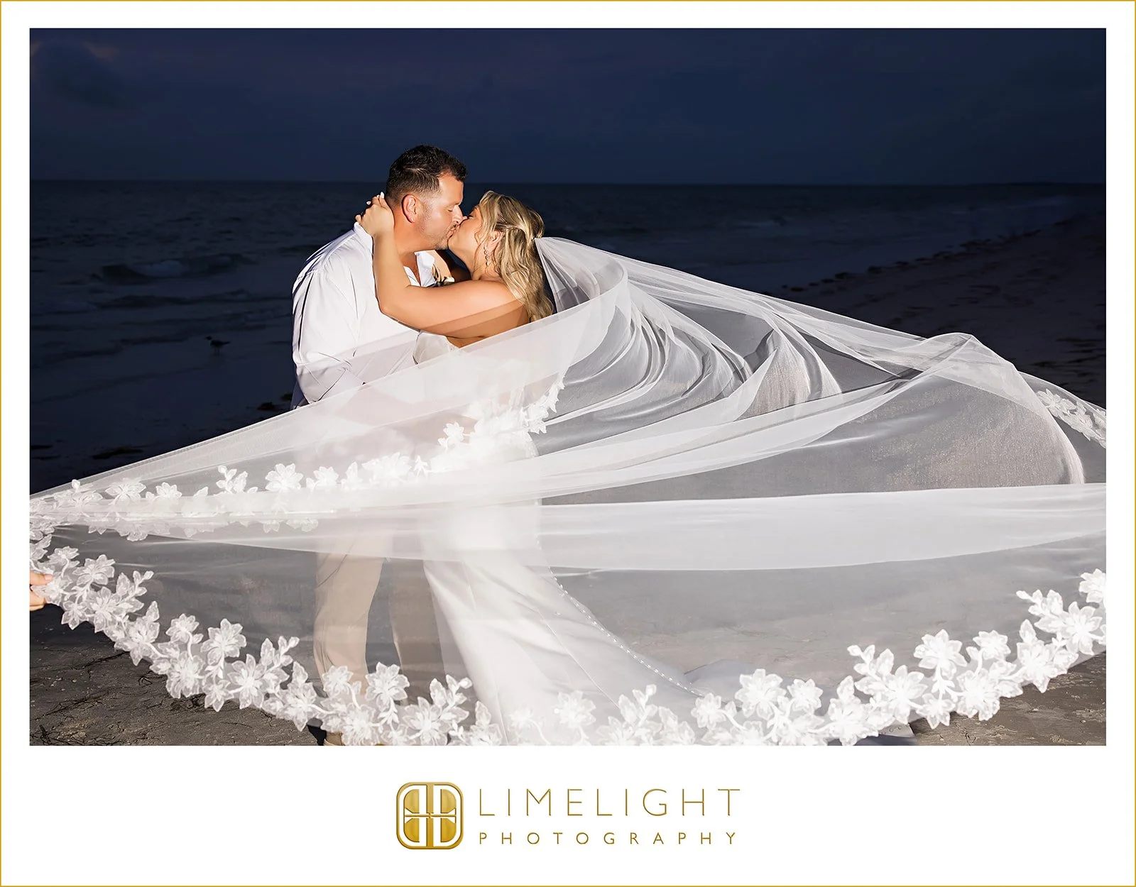 nicole-dan-wedding-photography-sandpearl-resort-clearwater-beach-florida37.jpg