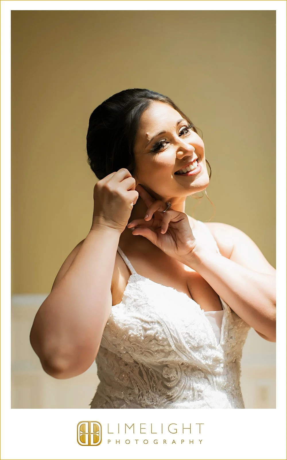 danielle-nicholas-wedding-photography-italian-club-tampa-florida11.jpg