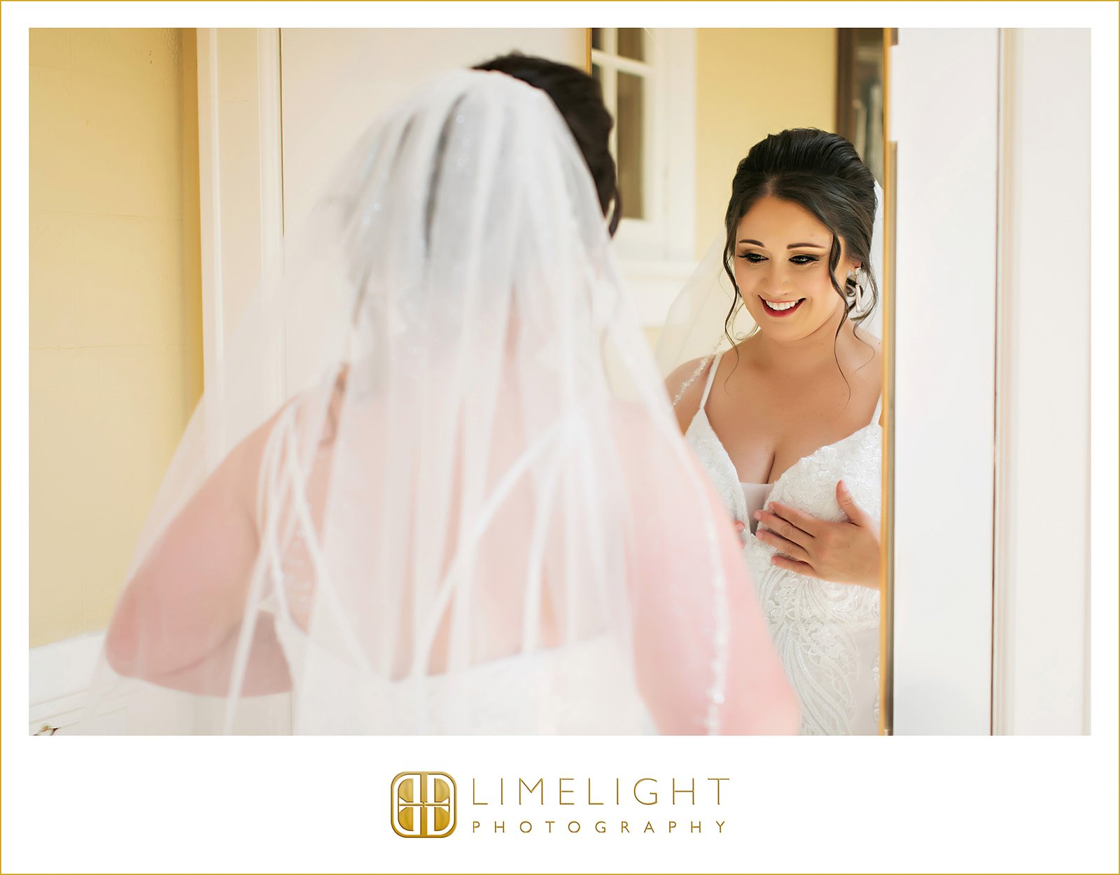 danielle-nicholas-wedding-photography-italian-club-tampa-florida14.jpg