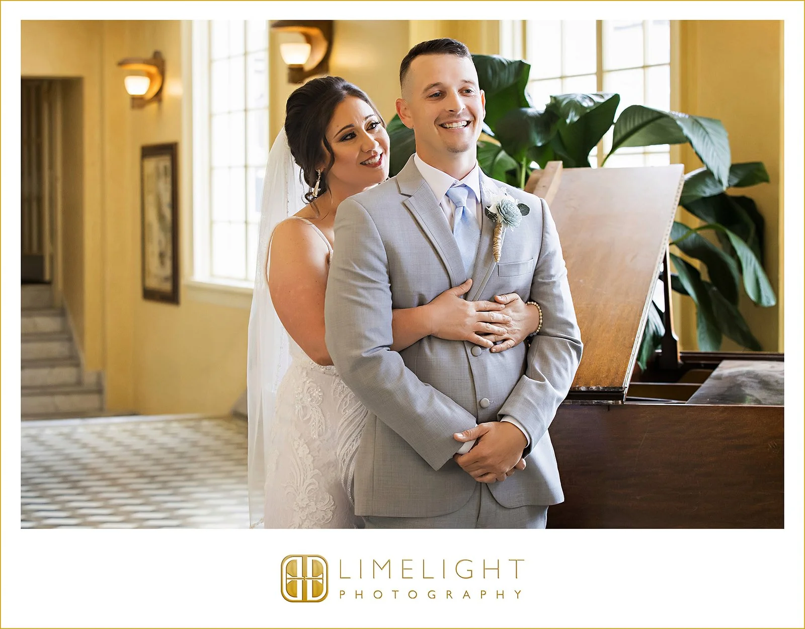 danielle-nicholas-wedding-photography-italian-club-tampa-florida16.jpg