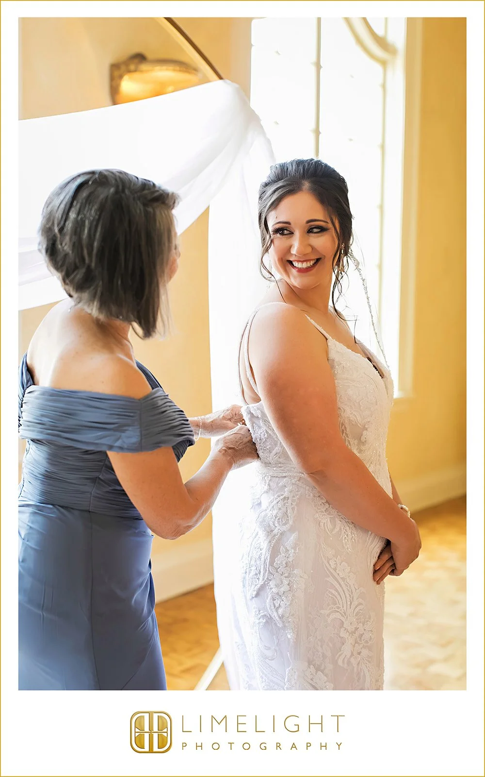 danielle-nicholas-wedding-photography-italian-club-tampa-florida22.jpg