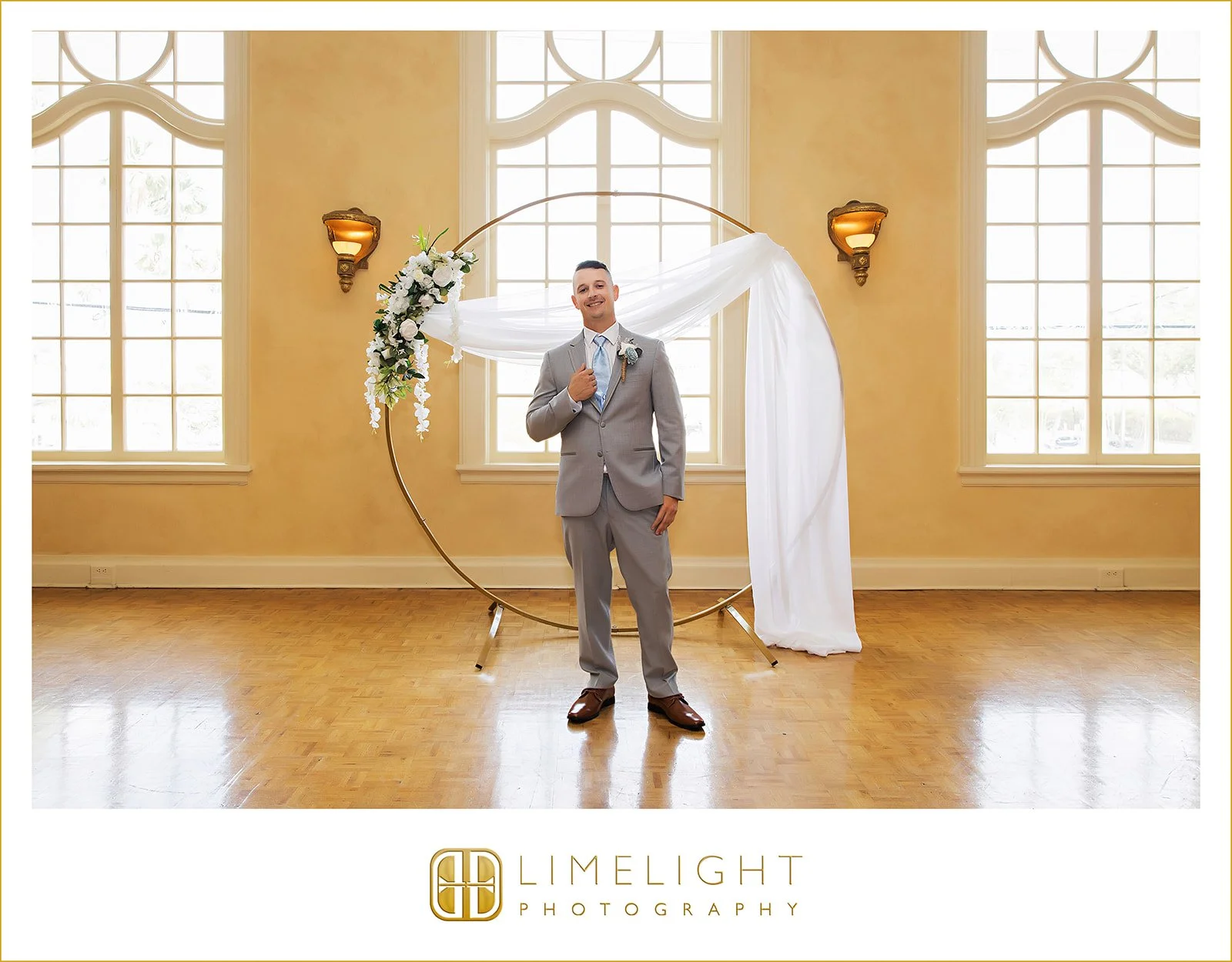 danielle-nicholas-wedding-photography-italian-club-tampa-florida24.jpg