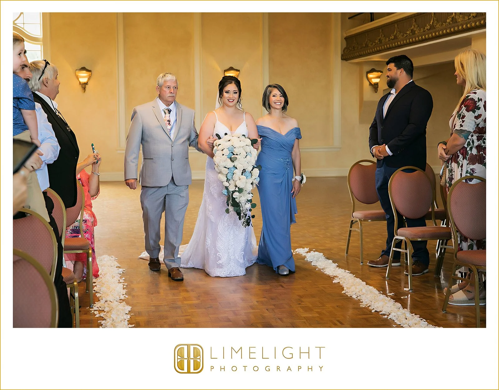danielle-nicholas-wedding-photography-italian-club-tampa-florida25.jpg