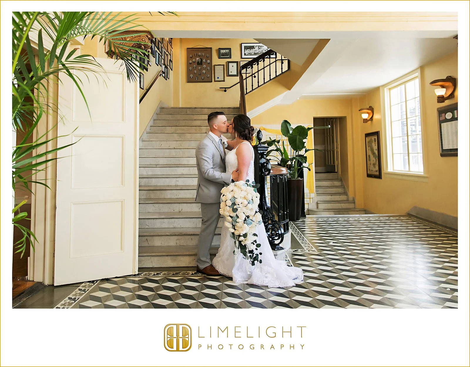 danielle-nicholas-wedding-photography-italian-club-tampa-florida36.jpg
