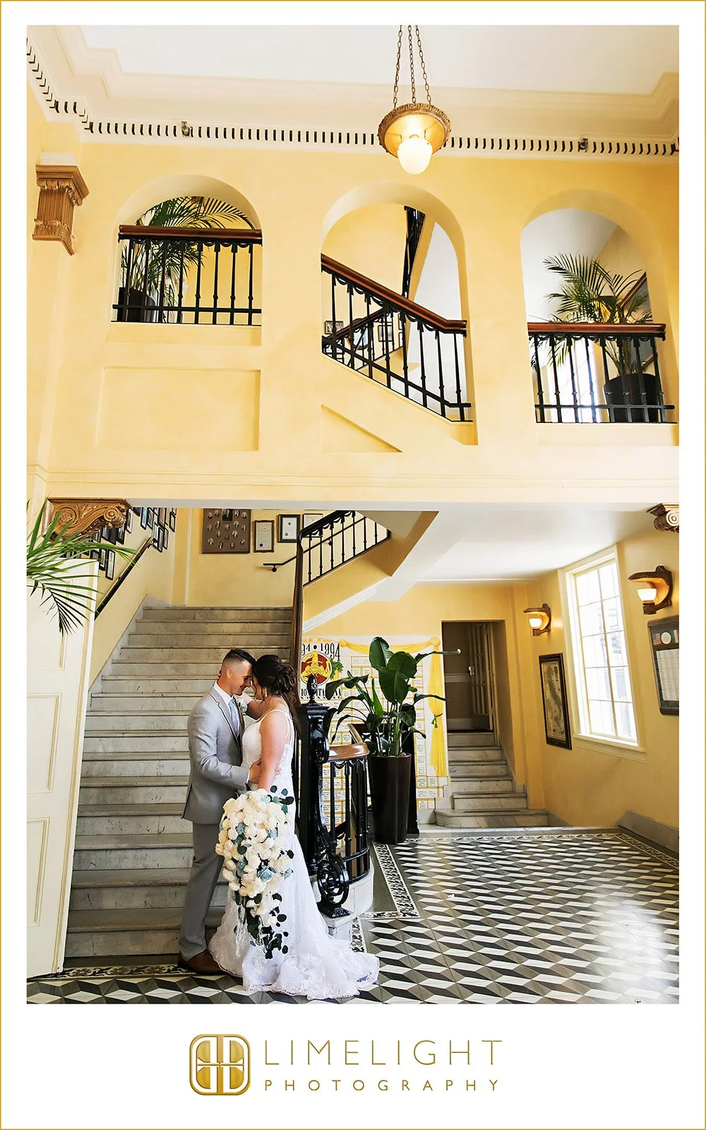 danielle-nicholas-wedding-photography-italian-club-tampa-florida37.jpg