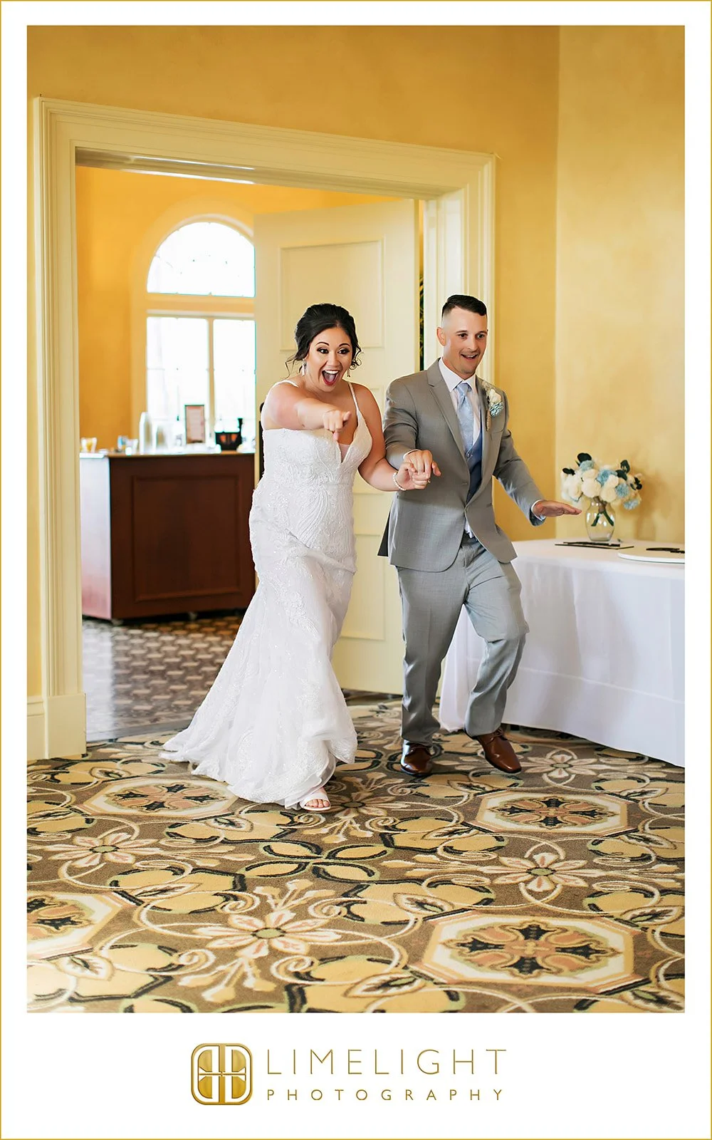 danielle-nicholas-wedding-photography-italian-club-tampa-florida48.jpg
