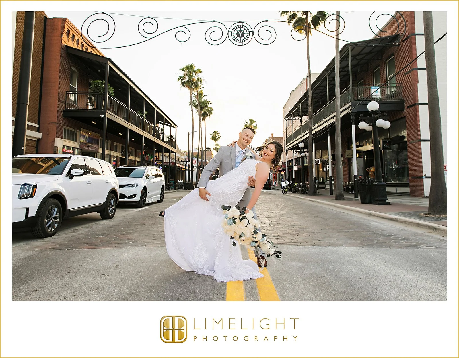 danielle-nicholas-wedding-photography-italian-club-tampa-florida54.jpg