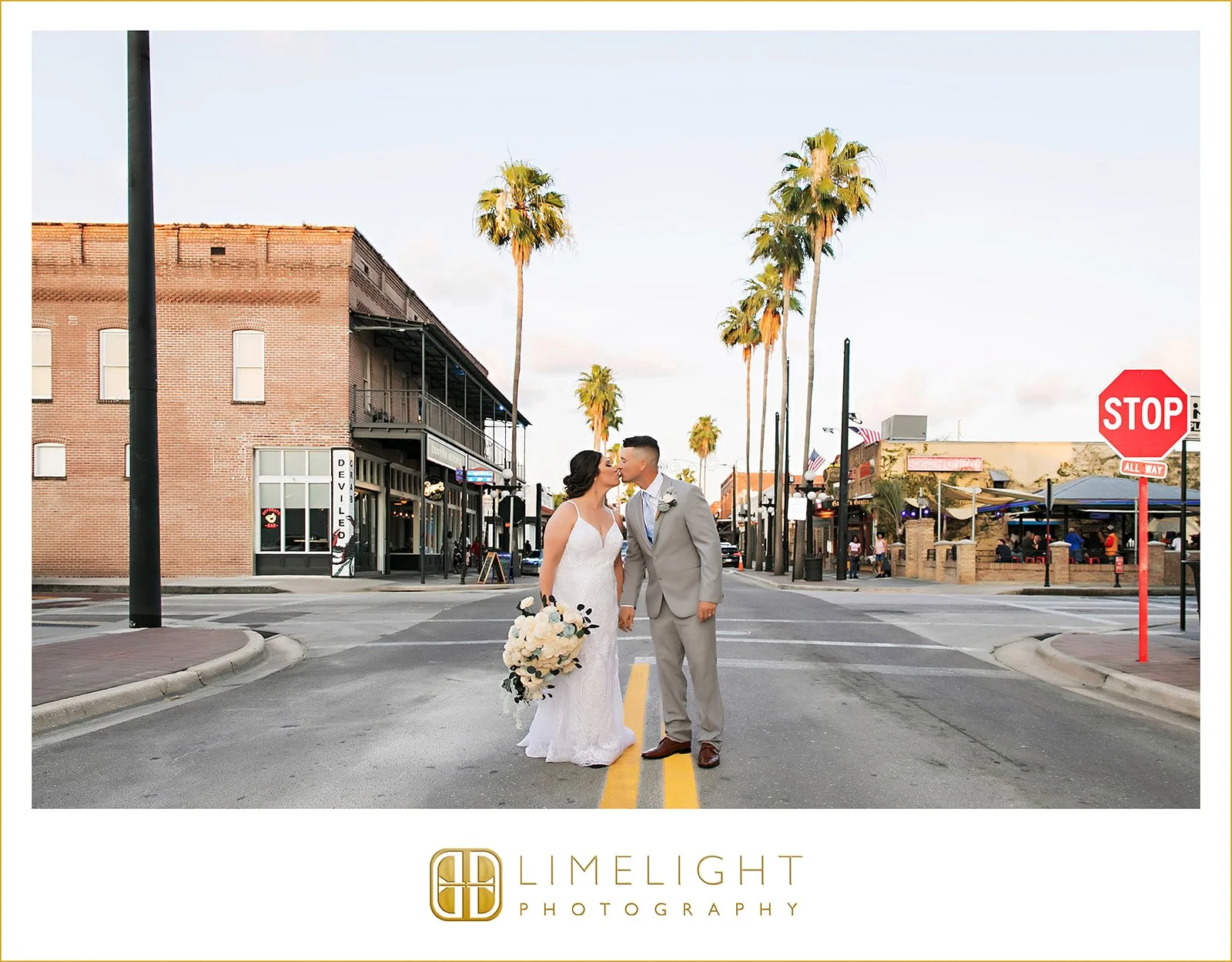 danielle-nicholas-wedding-photography-italian-club-tampa-florida56.jpg