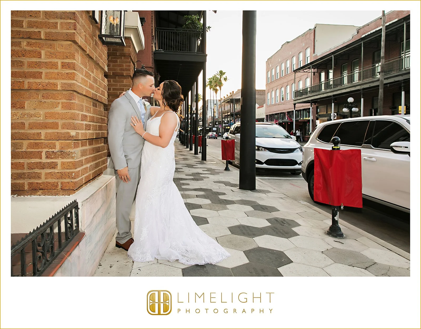 danielle-nicholas-wedding-photography-italian-club-tampa-florida57.jpg