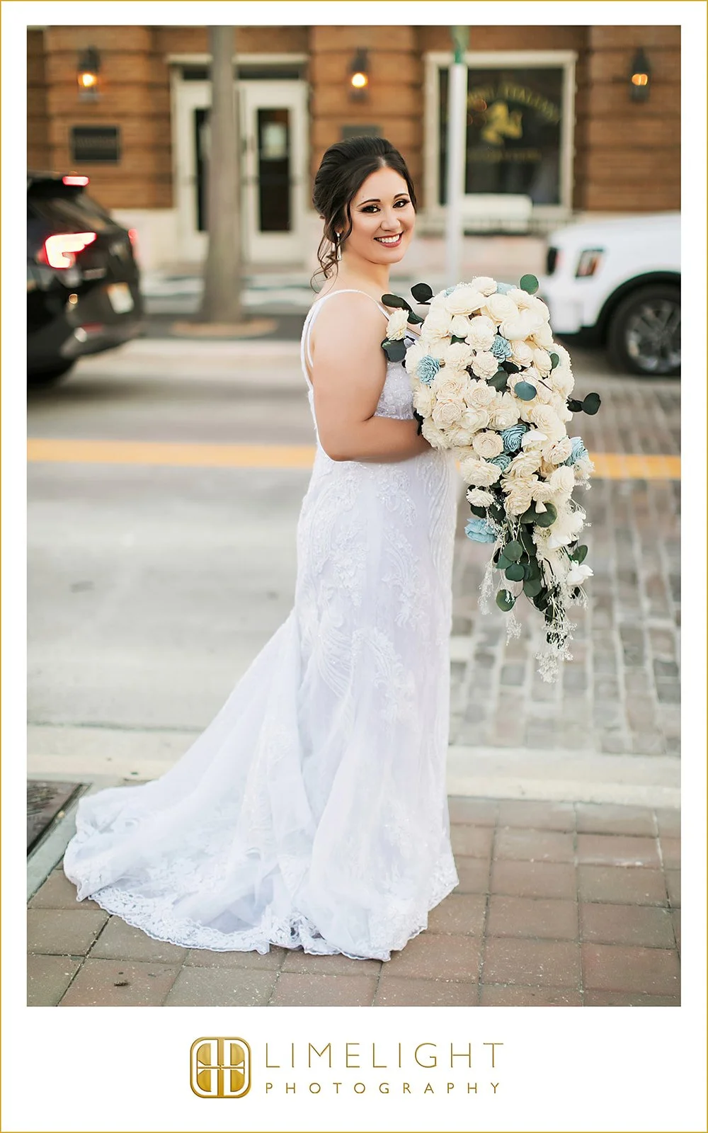 danielle-nicholas-wedding-photography-italian-club-tampa-florida64.jpg