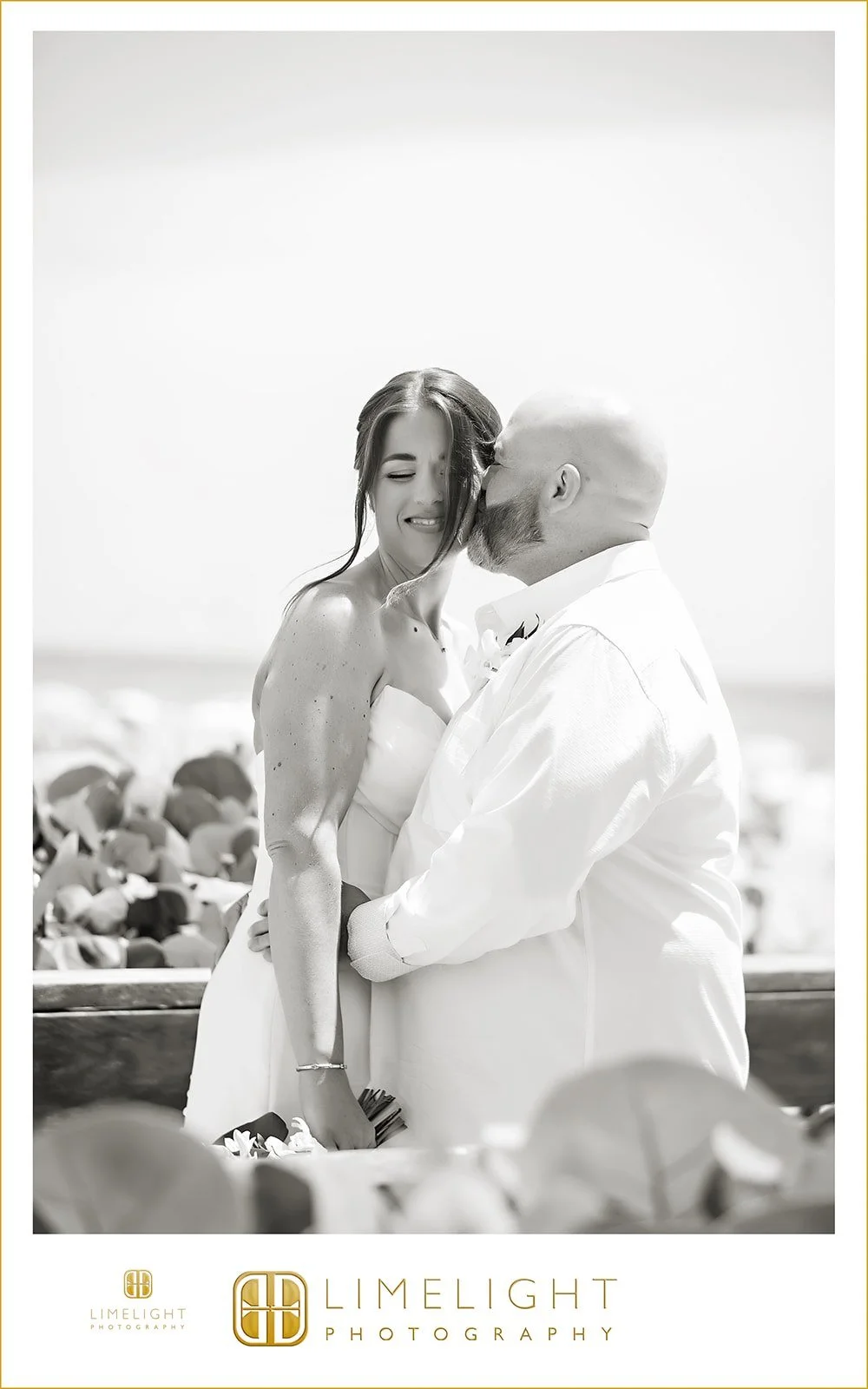 meghan-and-zachary-zota-beach-resort-longboat-key-wedding-photography13.jpg