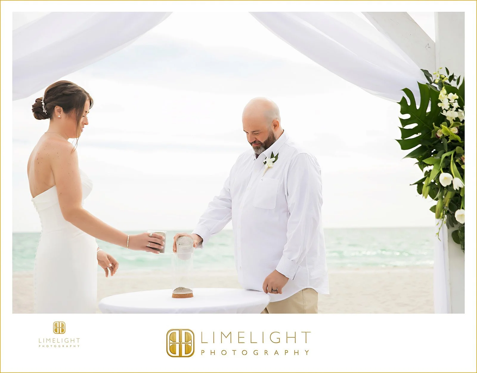 meghan-and-zachary-zota-beach-resort-longboat-key-wedding-photography27.jpg