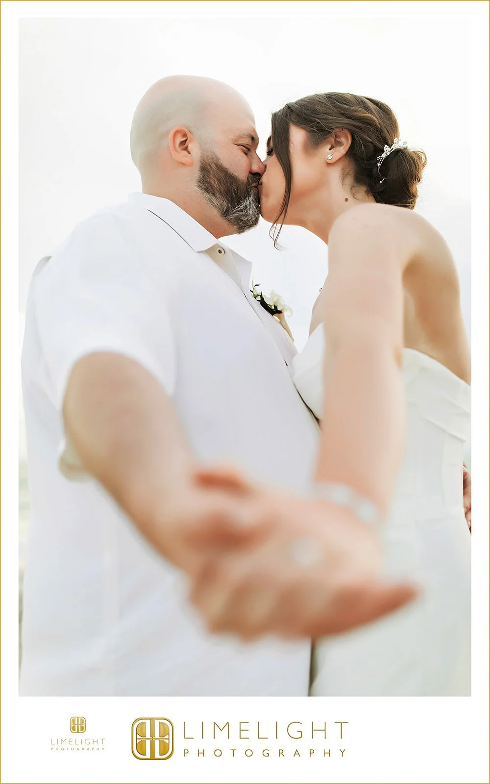 meghan-and-zachary-zota-beach-resort-longboat-key-wedding-photography48.jpg