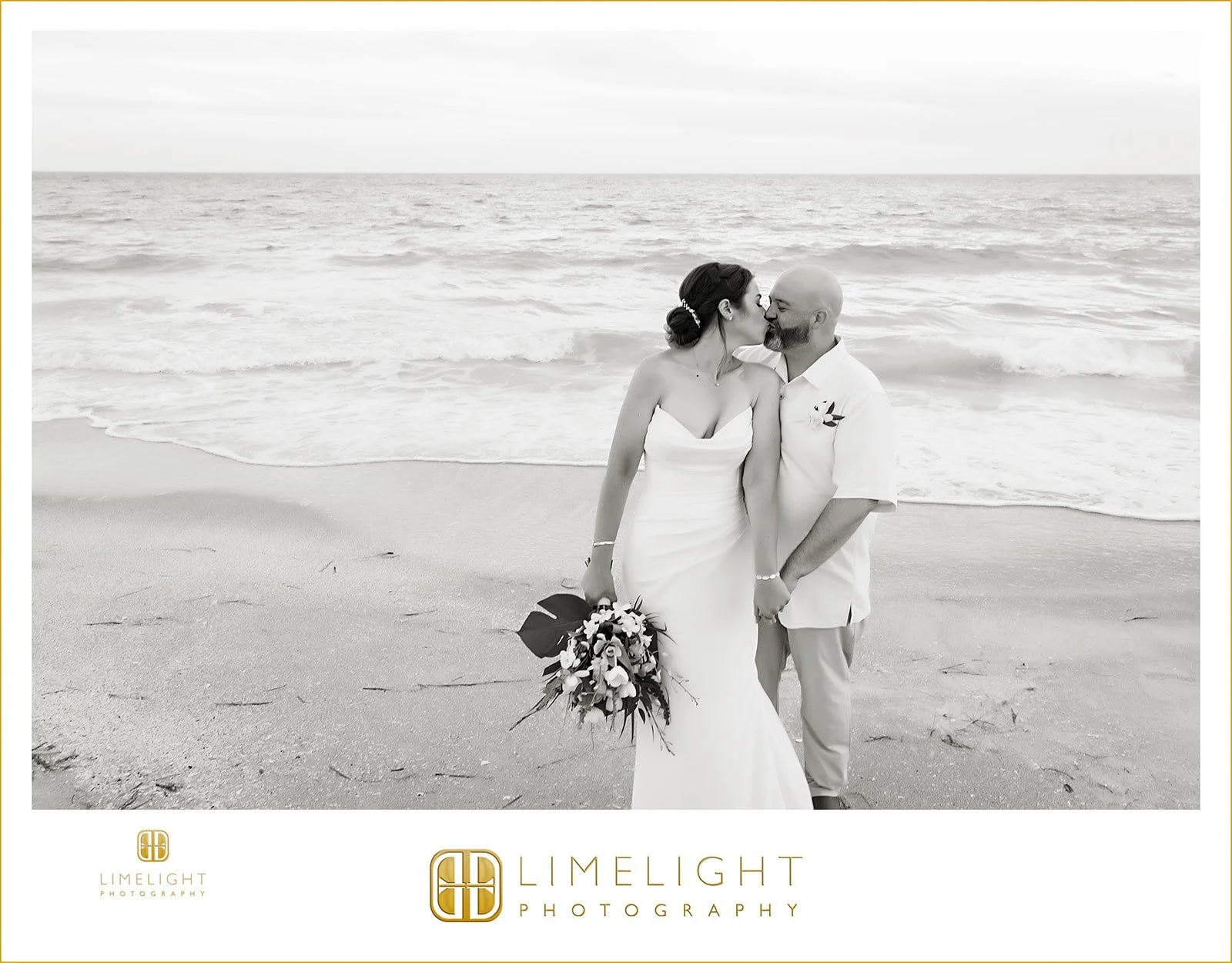 meghan-and-zachary-zota-beach-resort-longboat-key-wedding-photography50.jpg