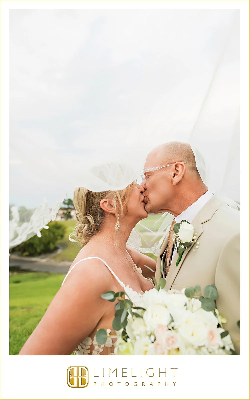 debbie-eric-wedding-photography-bayou-club-florida39.jpg