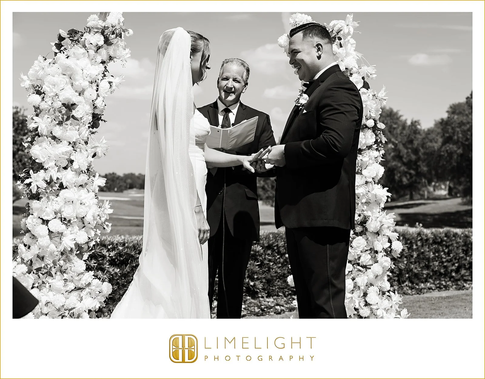 allison-mattew-wedding-photography-lakewood-ranch-golf-and-country-club-florida35.jpg