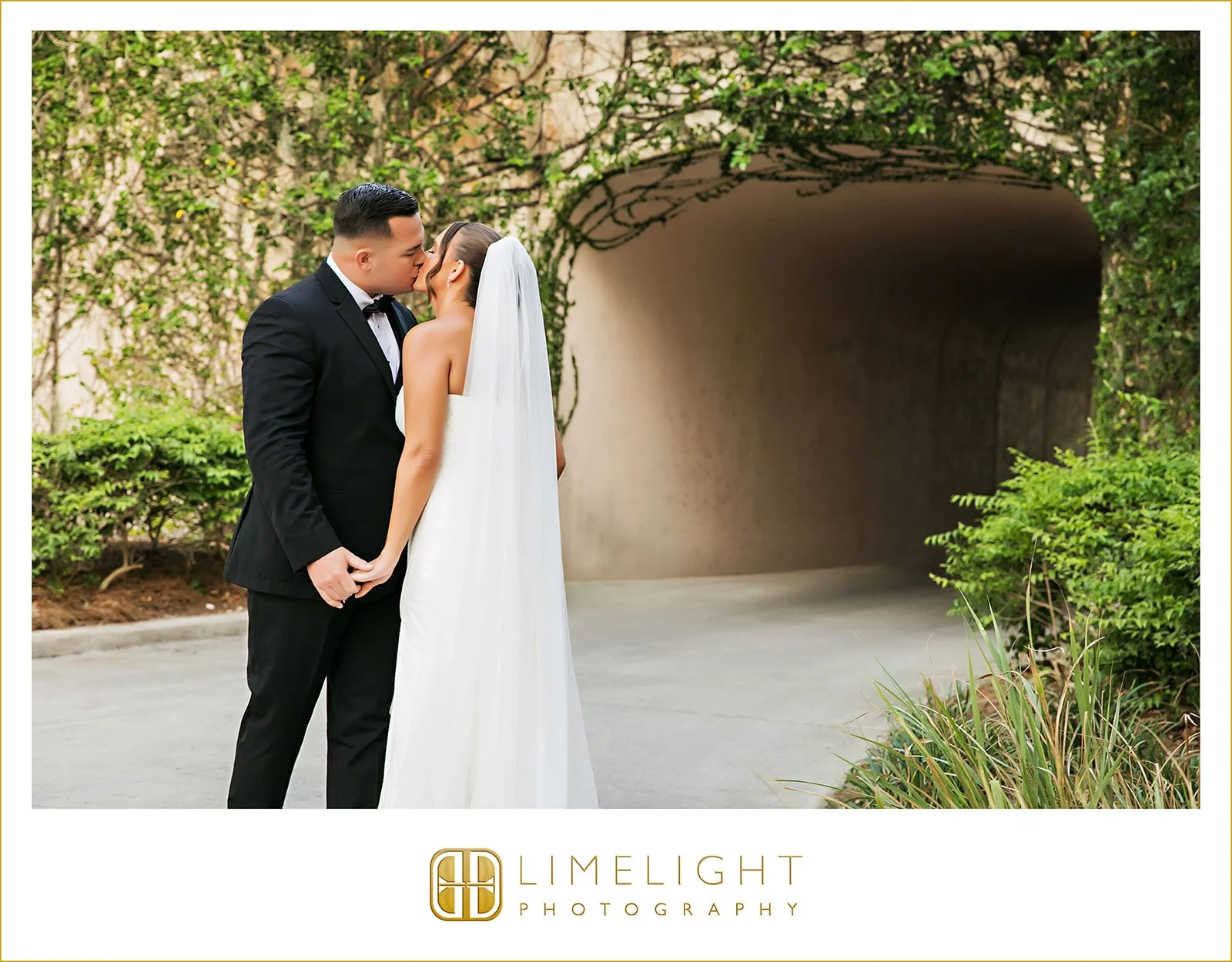 allison-mattew-wedding-photography-lakewood-ranch-golf-and-country-club-florida61.jpg