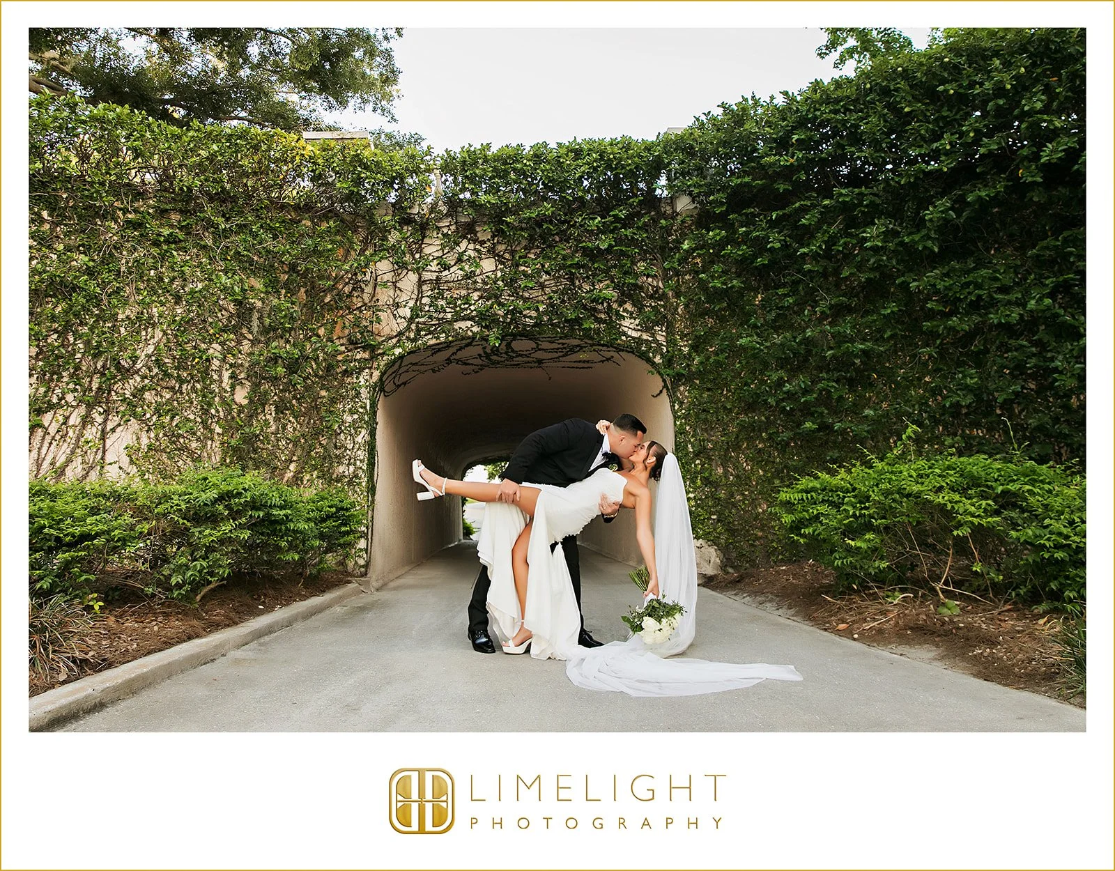 allison-mattew-wedding-photography-lakewood-ranch-golf-and-country-club-florida60.jpg