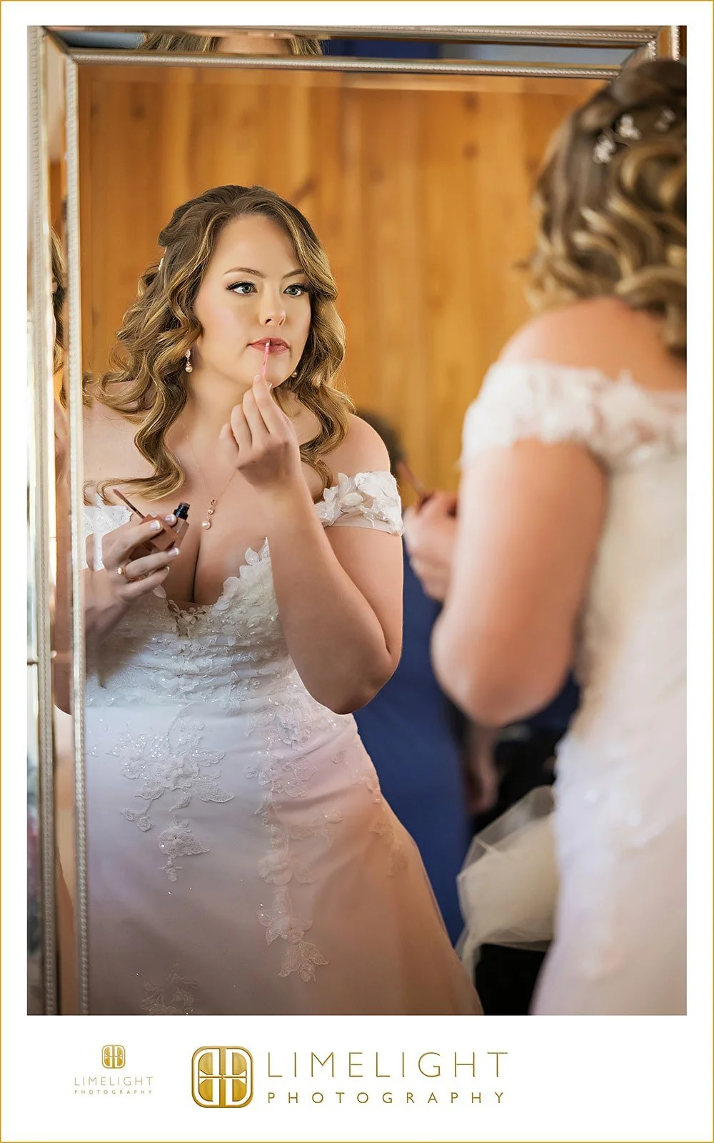 kayce-andrew-the-barn-at-crescent-lake-florida-wedding17.jpg