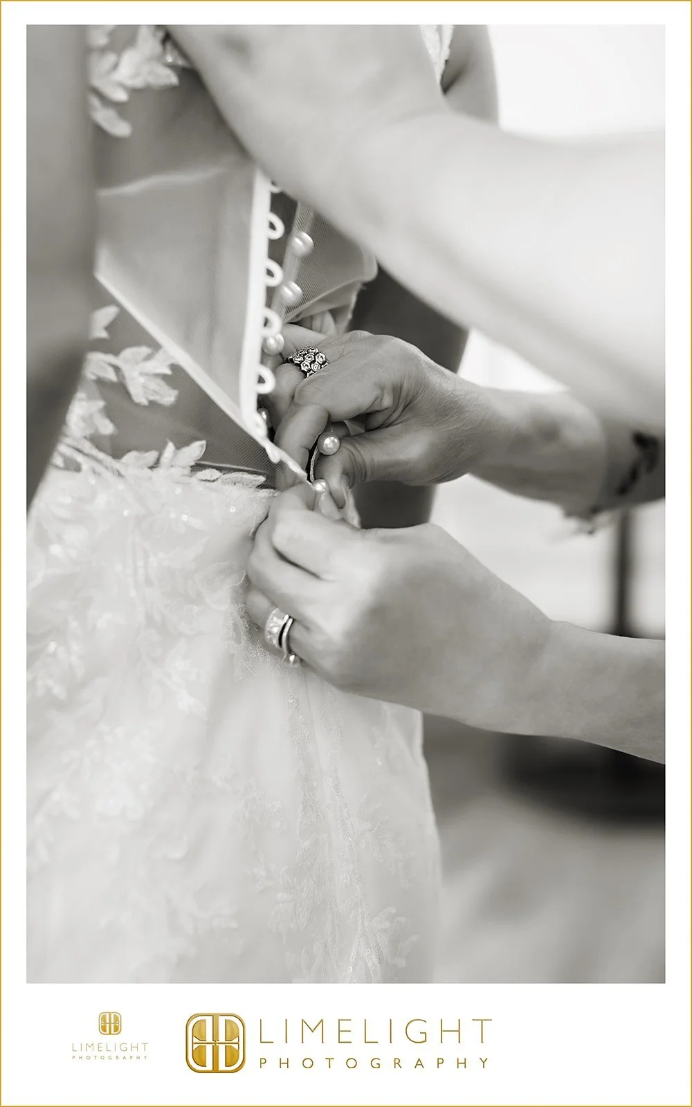 anna-scott-st-pete-bellwether-beach-resort-wedding19.jpg
