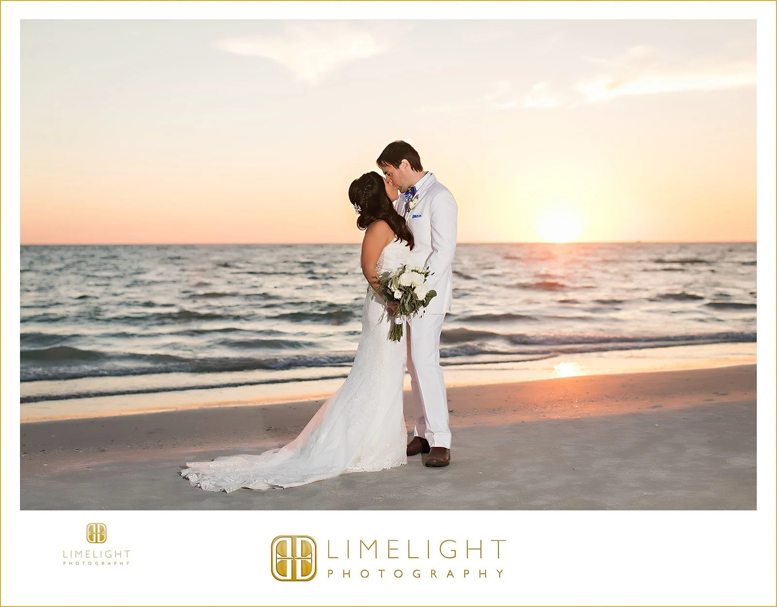 anna-scott-st-pete-bellwether-beach-resort-wedding76.jpg
