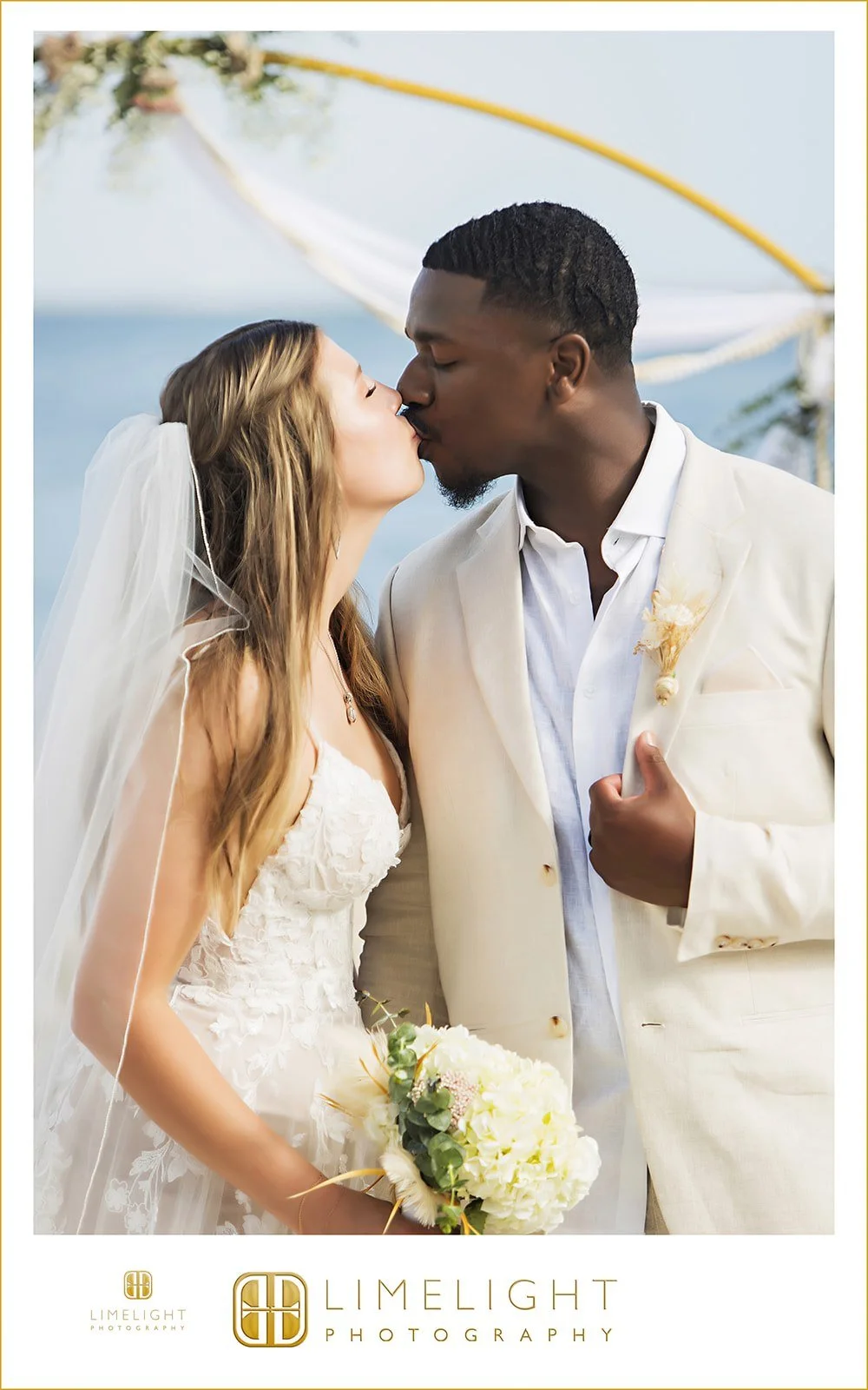 faith-christian-the-current-hotel-tampa-florida-wedding-photography30.jpg