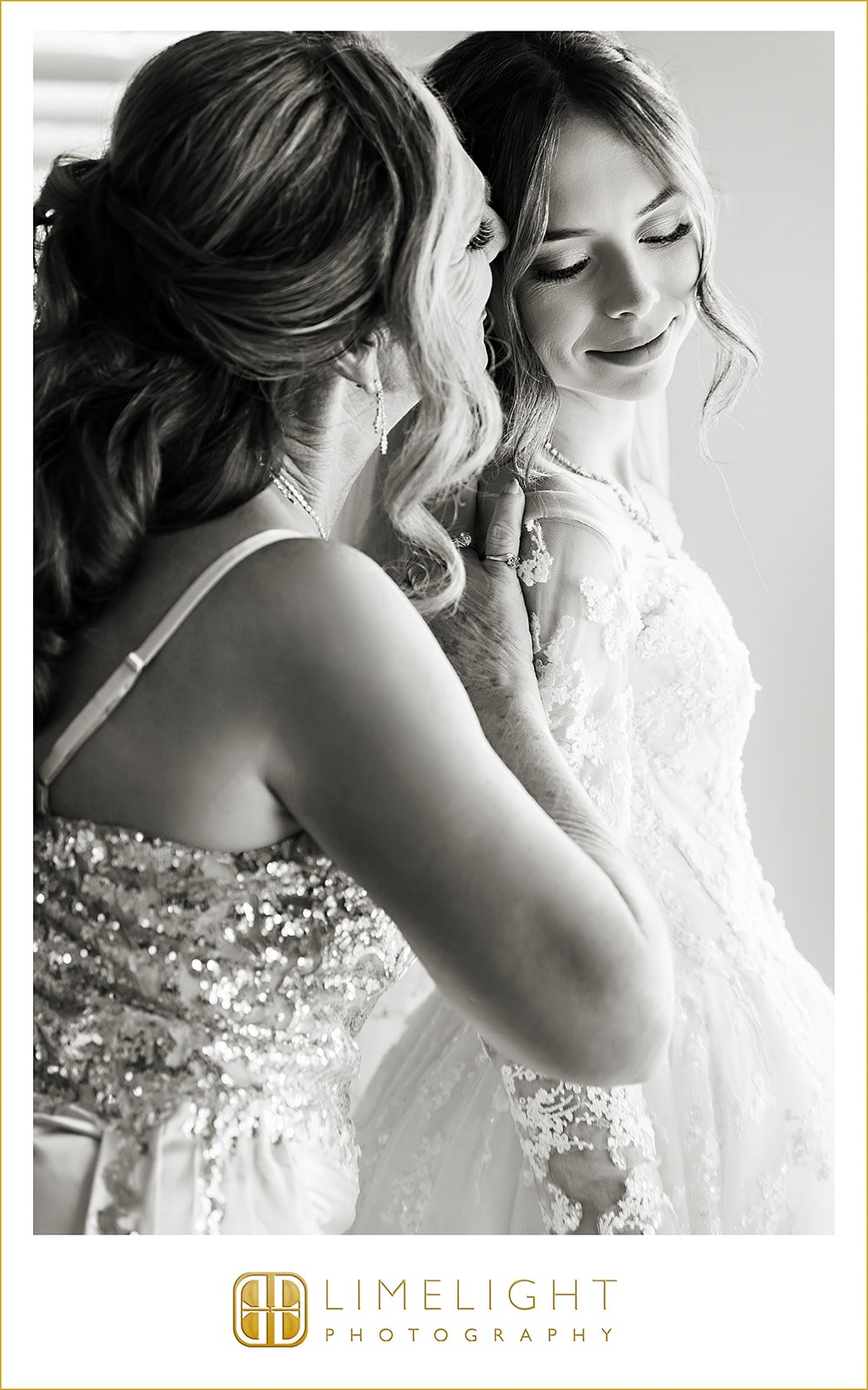 nicole-kevin-wedding-photography-nativity-catholic-church-lithia-acres-barn-florida19.jpg