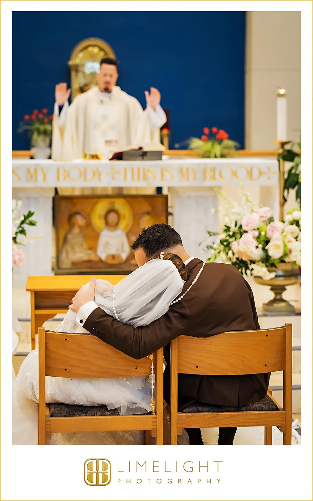 nicole-kevin-wedding-photography-nativity-catholic-church-lithia-acres-barn-florida35.jpg